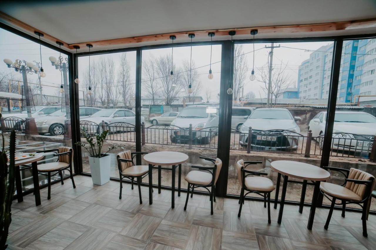Capsule Hotel Osh Exterior foto