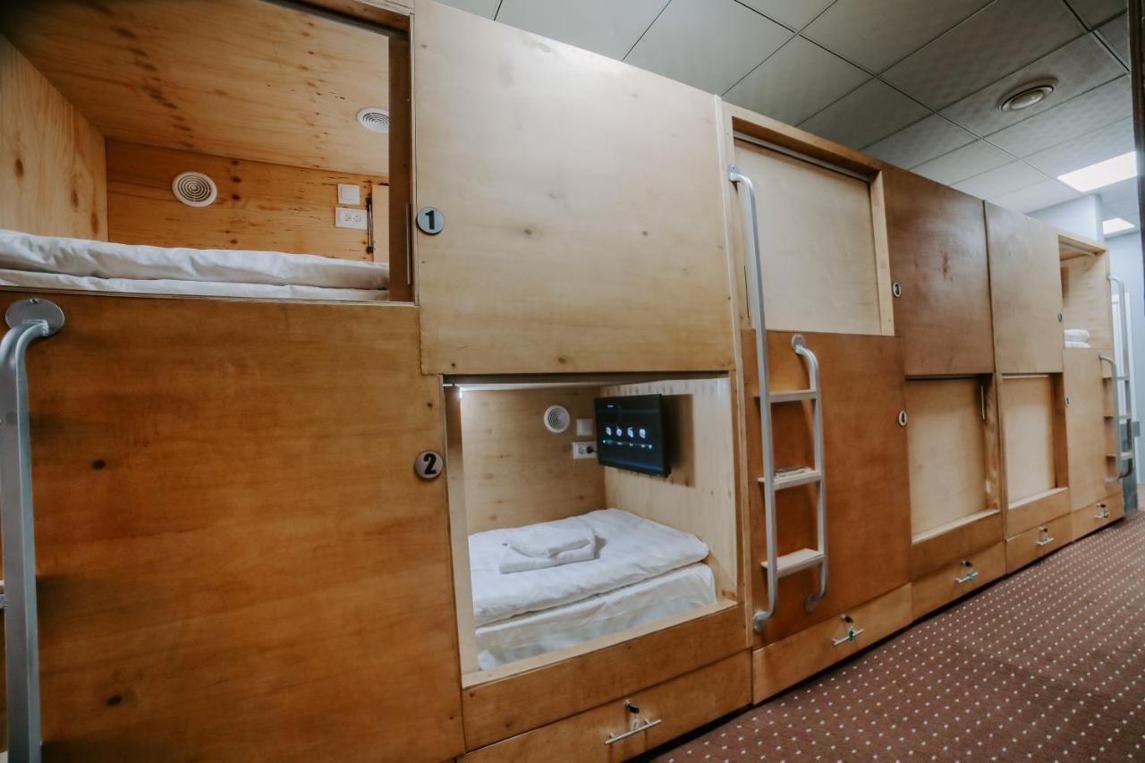 Capsule Hotel Osh Exterior foto